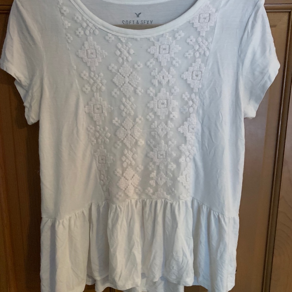 American Eagle Cute Tee
